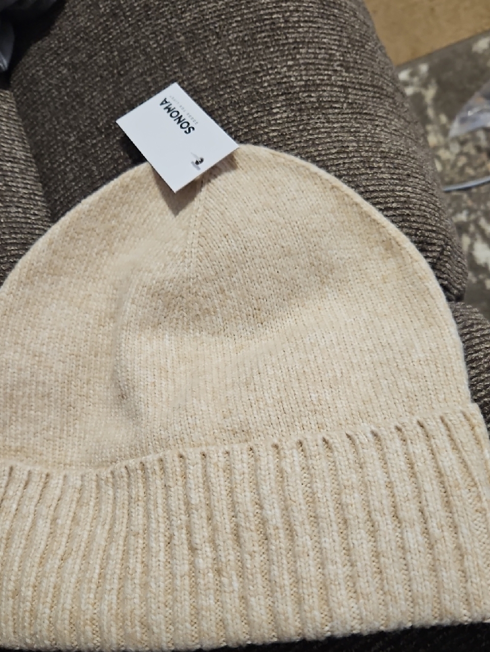 ❤️NWT Sonoma Beige Knit Cuffed Beanie